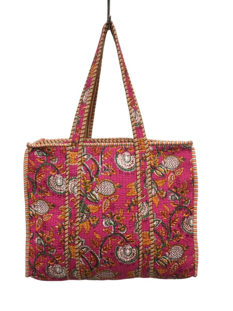 QUILTED TOTE BAGS WITH ZIP